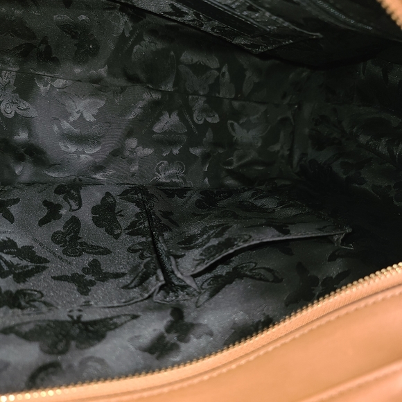 Rebeccaminkoff designer Purse butterfly lining with Gold Hardware. - Picture 6 of 8